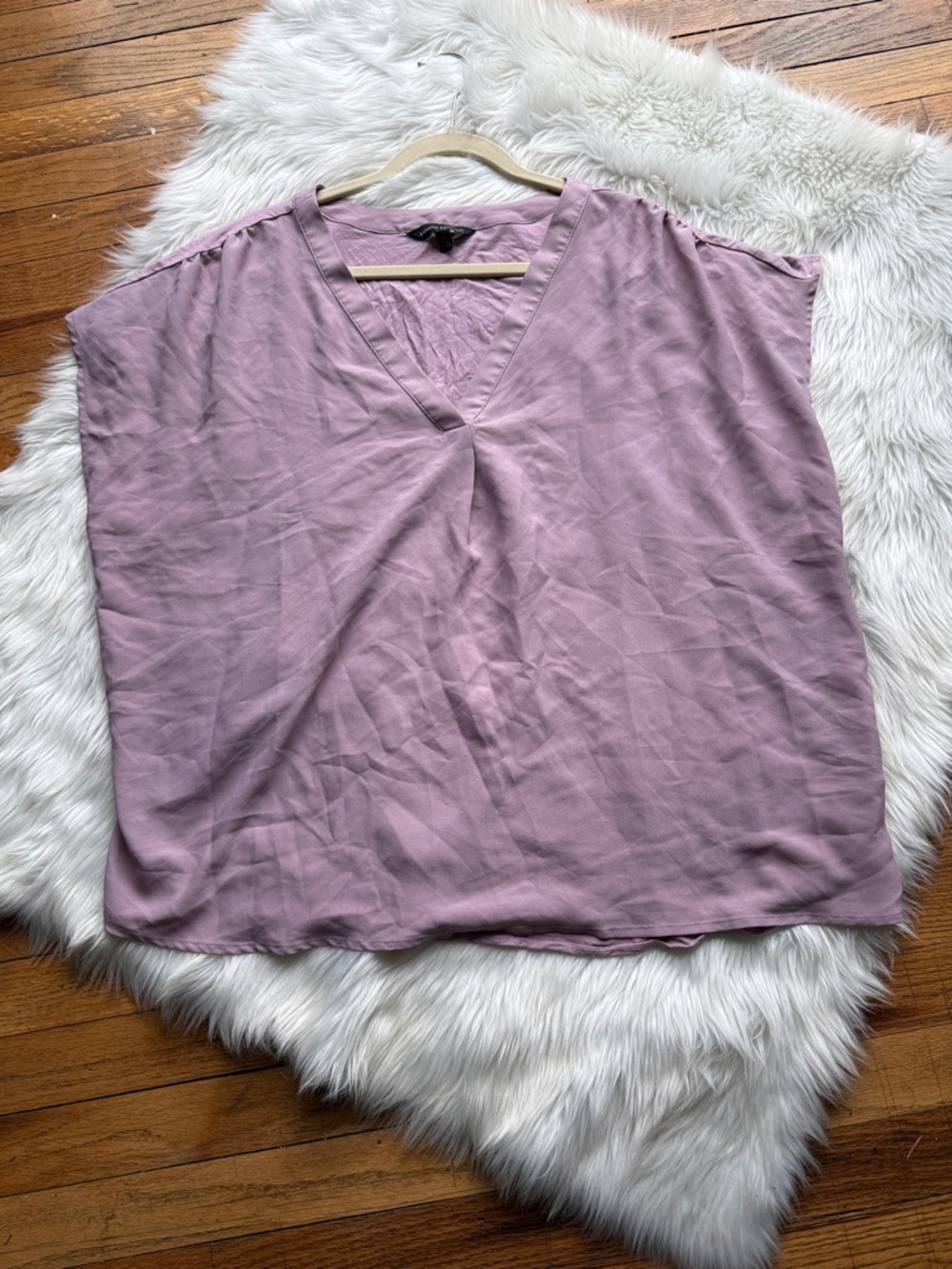 Banana Republic 2x Lilac V-Neck Tunic